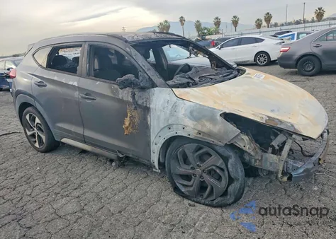 2018 Hyundai Tucson Sport z USA, uszkodzony, nr VIN KM8J33ALXJU754566